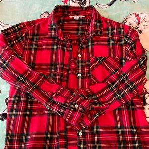 Women’s plaid flannel shirt